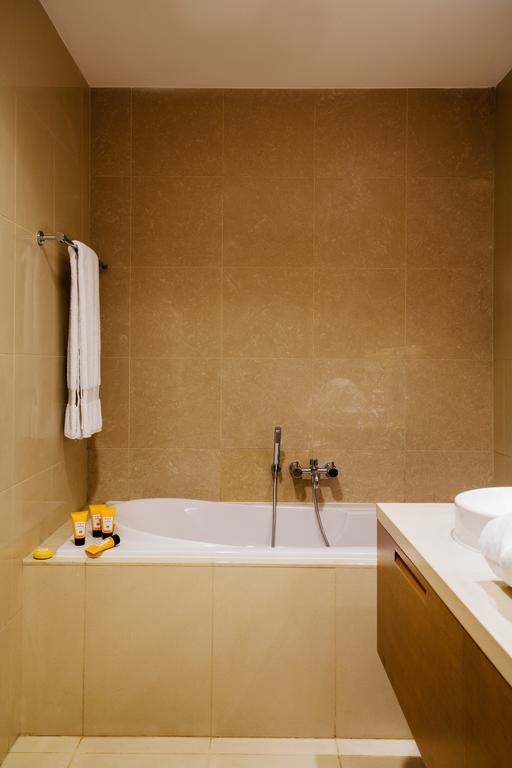Fantastay - Downtown Dubai Bagian luar foto
